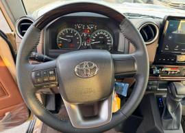 Toyota Land Cruiser LC 76 4L