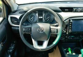 Toyota Hilux 2.4