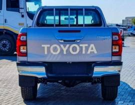 TOYOTA HILUX 2.7