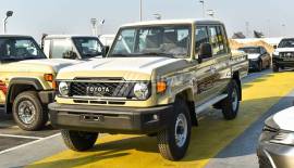 Toyota Land Cruiser 79 4L