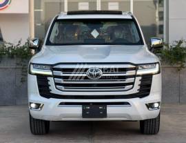 Toyota Land Cruiser 300 VXR 2023