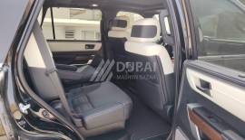 TOYOTA SEQUOIA 2025