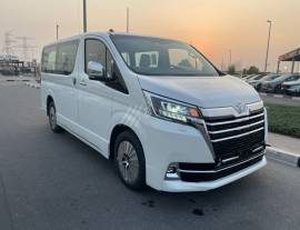 Toyota Cranvia Premium 2025 